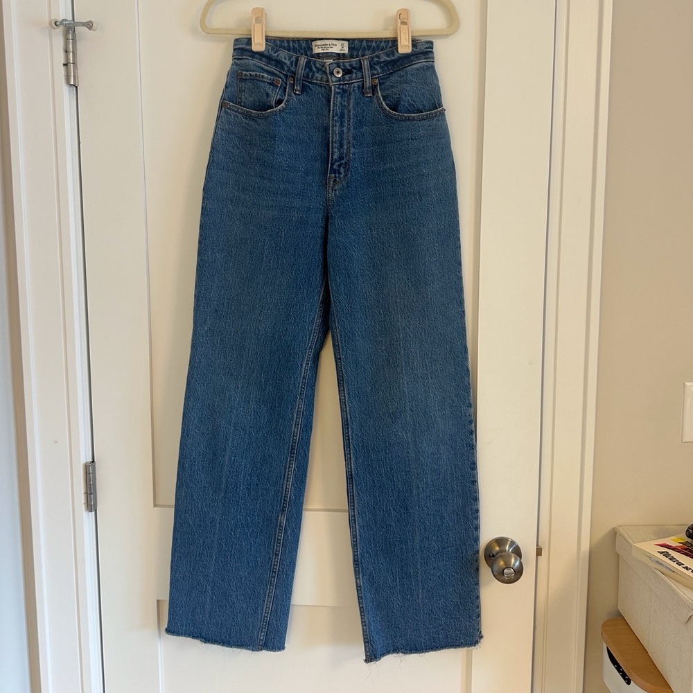Abercrombie & Fitch Women's ‘90s Relaxed Jeans Curve Love